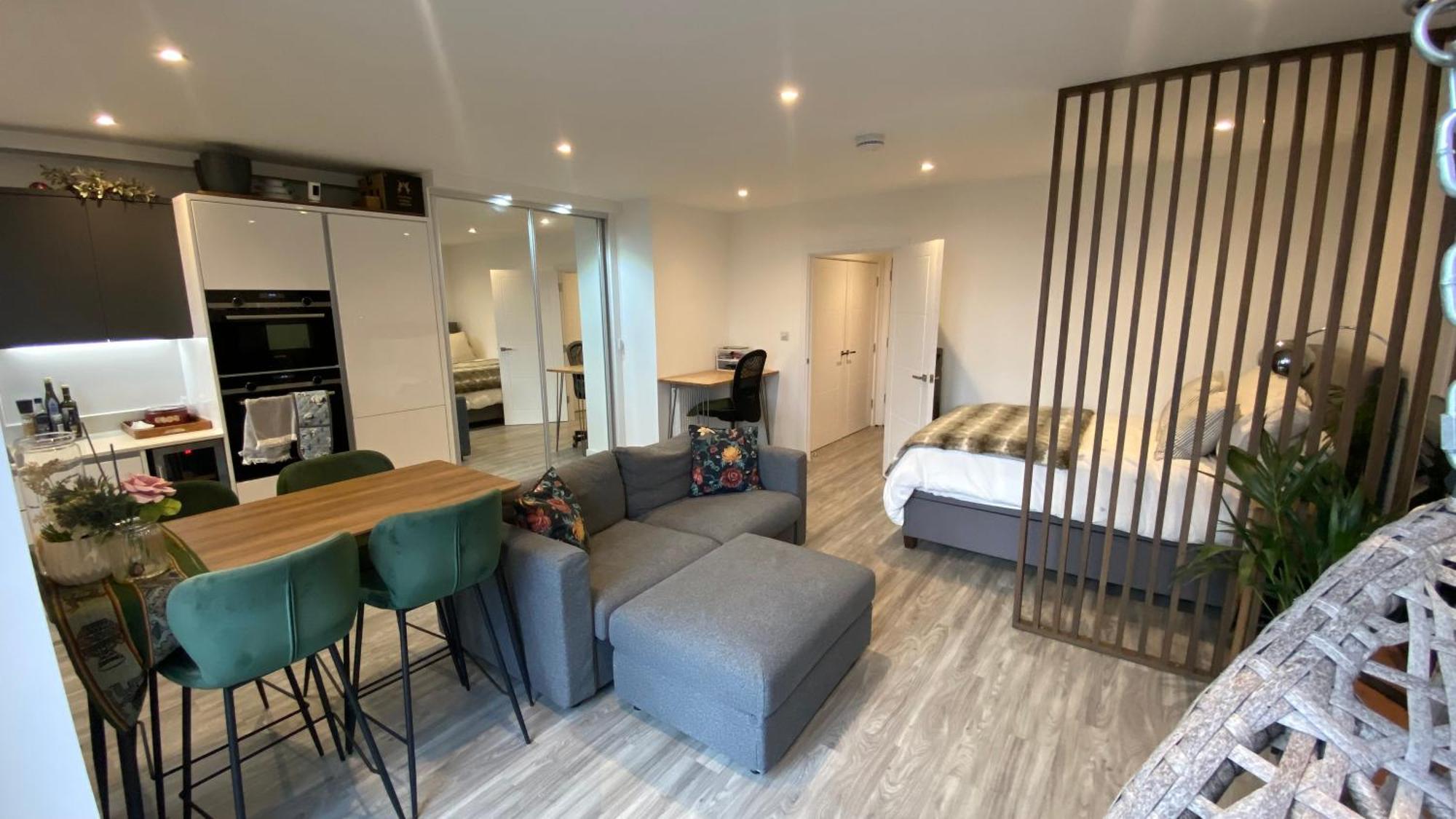 London Luxe: Stylish Studio Екстер'єр фото